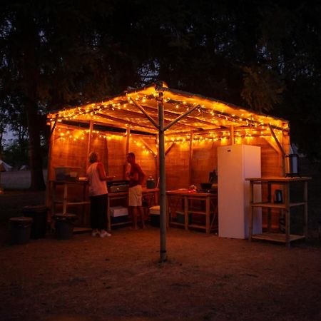 Lodg'Ing Nature Camp Chateaux De La Loire Cellettes  Exterior photo